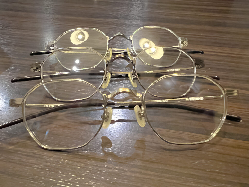 眼鏡作製技能士1級
フォーナインズ
新作
フォーナインズショップ
遠近　遠視　近視
眼鏡処方箋