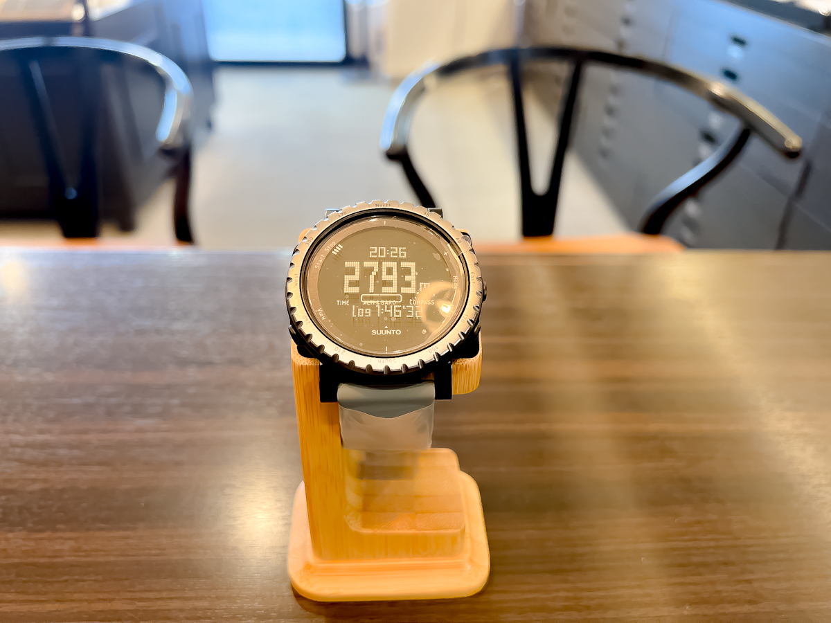 売り切りのスント！SUUNTO CORE DUSK GRAYの珍しい？！モデル売っちゃいます！