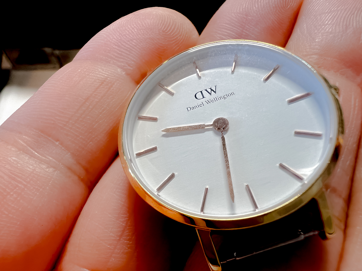 ダニエルウェリントン電池交換。CUTEなDanielWellington PINK