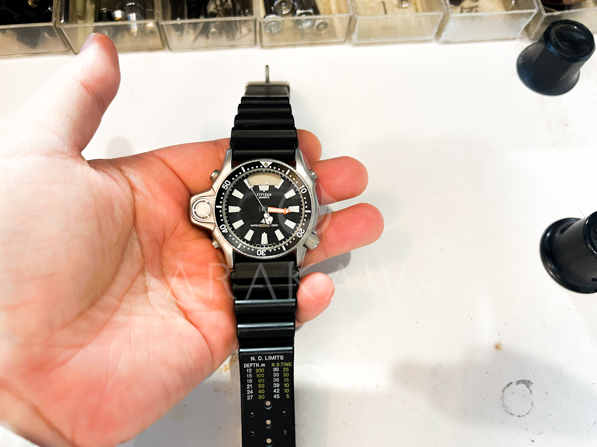 CITIZEN
ダイバーズウオッチ
C020-087305 Y
電池交換