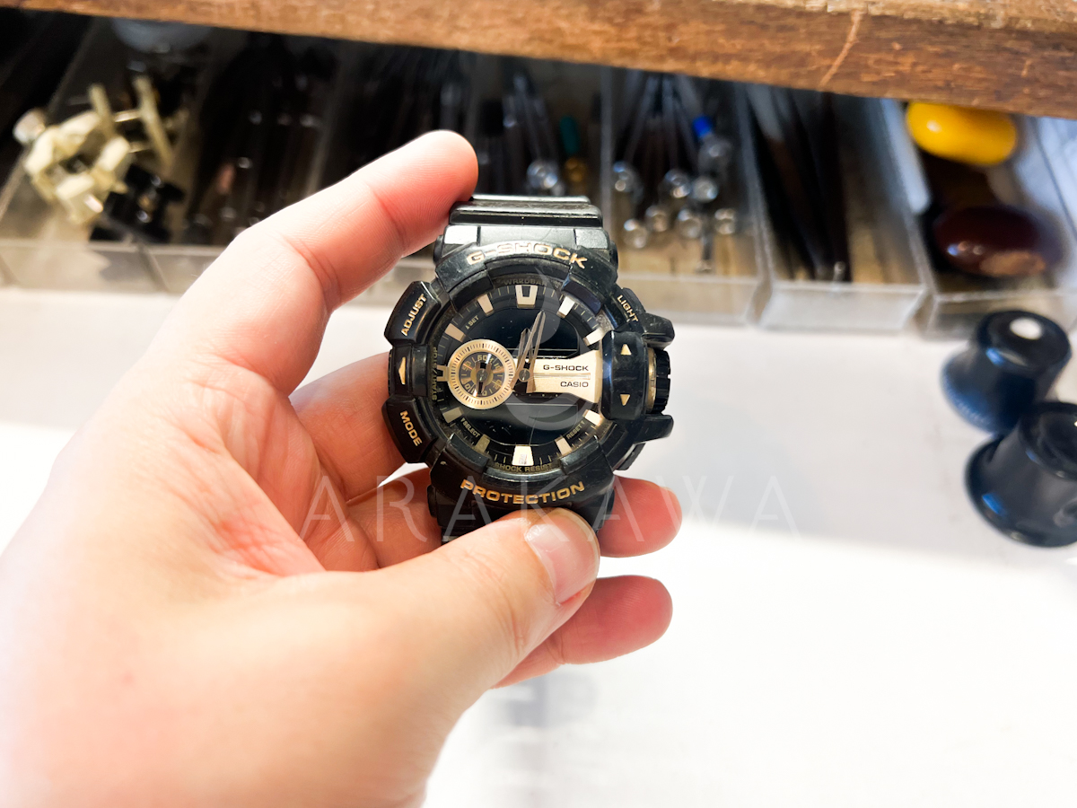 【G-SHOCK GA-400GB電池交換】最短対応！税込2,000円で即日OK！防水保証の注意点も解説