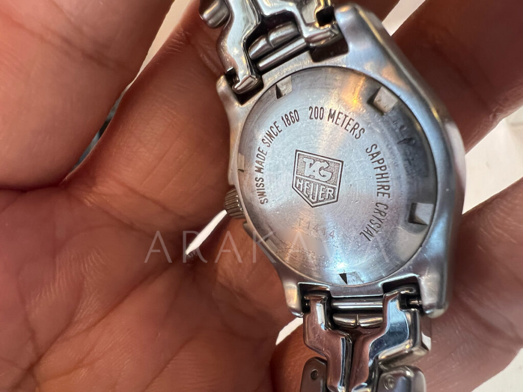 時計修理
タグホイヤー
TAGHEUER
荒川時計店