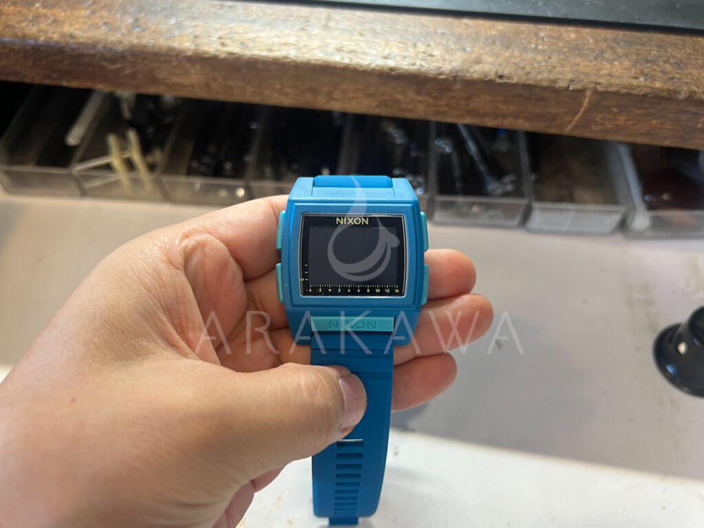 NIXON
デジタルウォッチ
電池交換
静岡