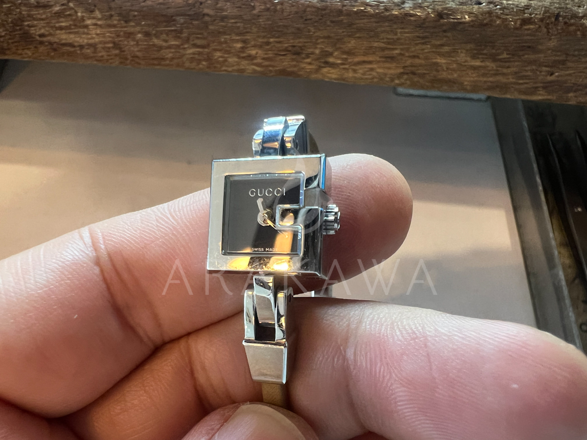 💎⌚GUCCIの気品あふれる腕時計✨102モデル電池交換ストーリー🌸【函南のARAKAWAで修理OK】🎀