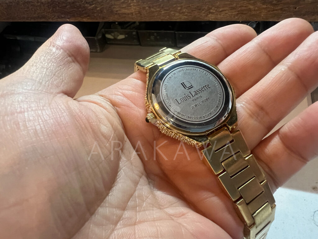 Louis Lasserre
腕時計修理
電池交換
静岡
荒川時計店