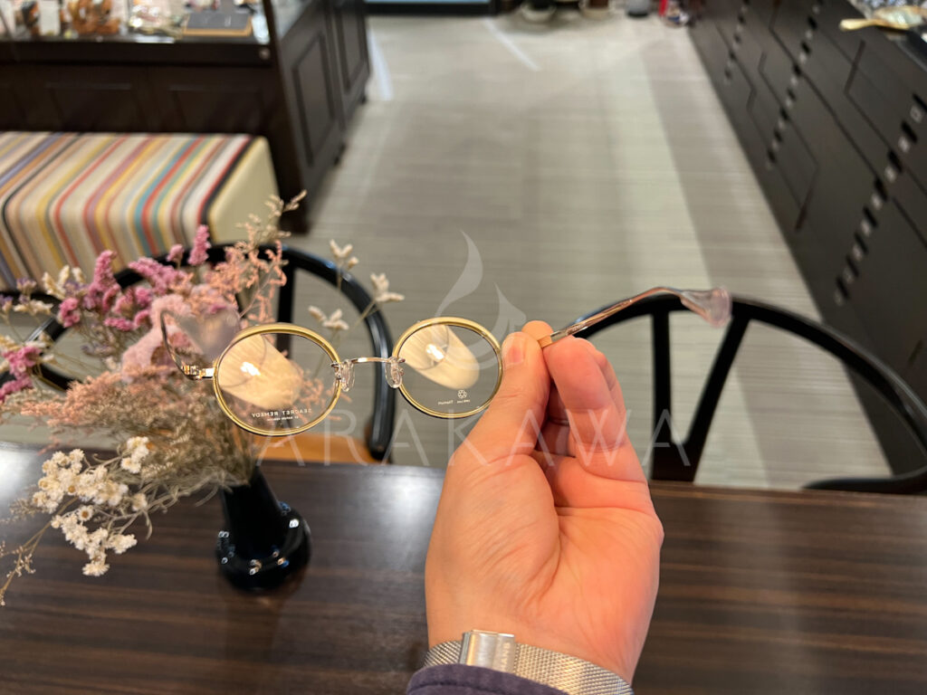 S-035W
ブラウンイエロー
ゴールド
静岡