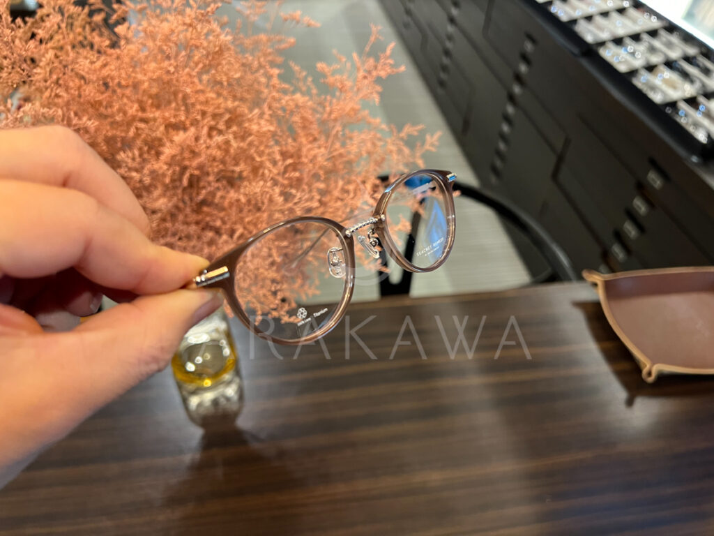 シークレットレメディ
ミルキーモカ
ボストン
眼鏡
静岡