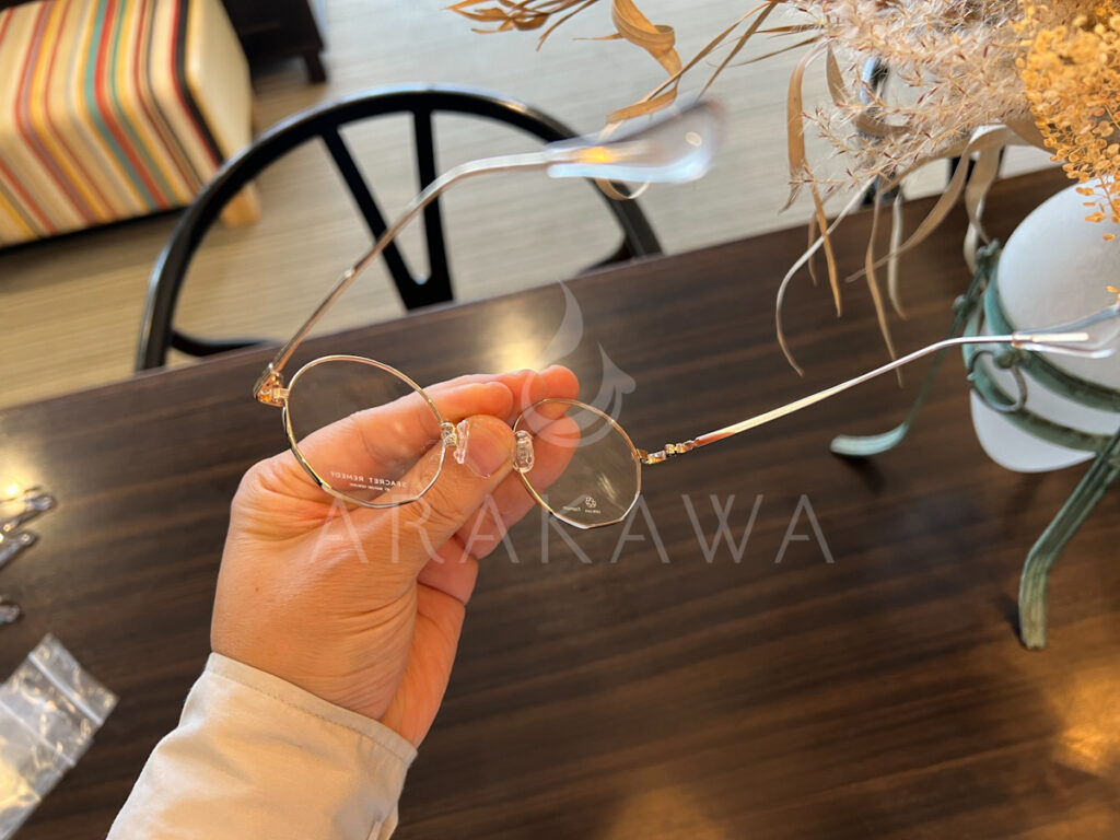 SEACRETREMEDY
シークレットレメディ
S-081
ゴールド
荒川時計店