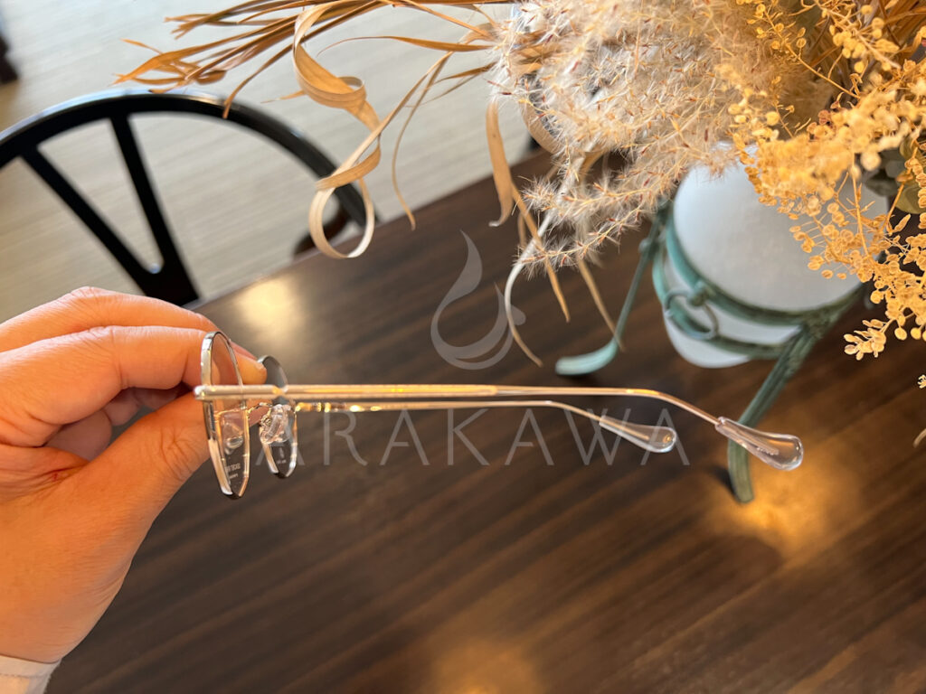 シークレットレメディ
S-081
静岡
デミ
荒川時計店