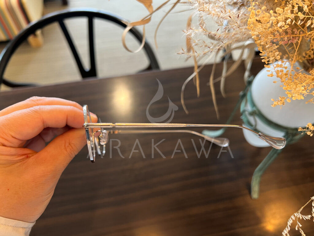 S-081
カシスブラウン
ライトグレー
静岡
シークレットレメディ