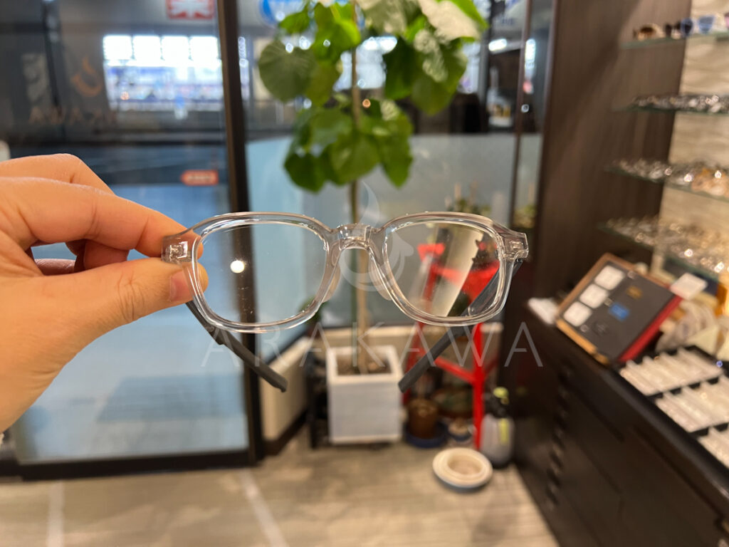 SP-40
FOURNINES
クリアスモーク