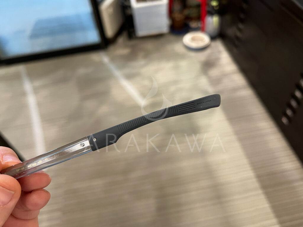 ラバー
逆Rヒンジ
SP-40
FOURNINES
999.9