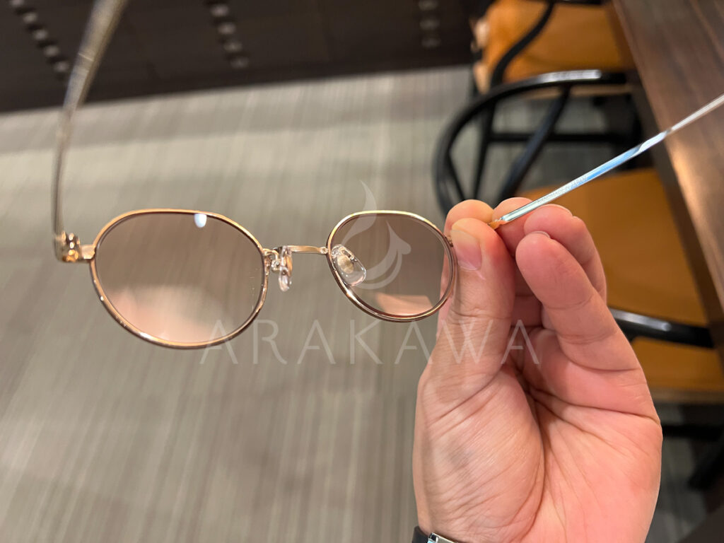 シークレットレメディ
SEACRETREMEDY
S-068
荒川時計店
遠近両用
カラーレンズ