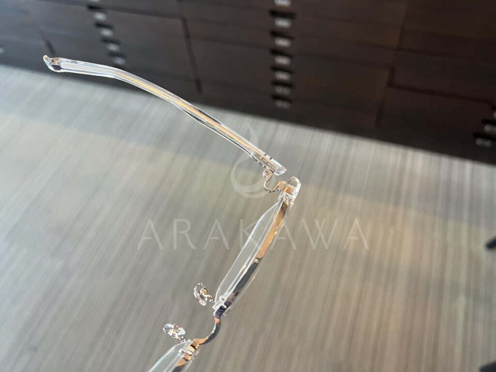 逆Rヒンジ
フォーナインズ
FOURNINES