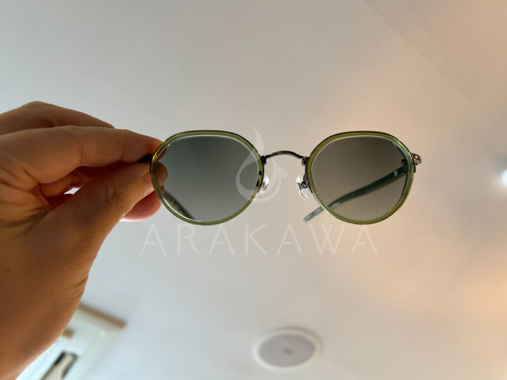 FOURNINES
調光レンズ
グリーン
静岡